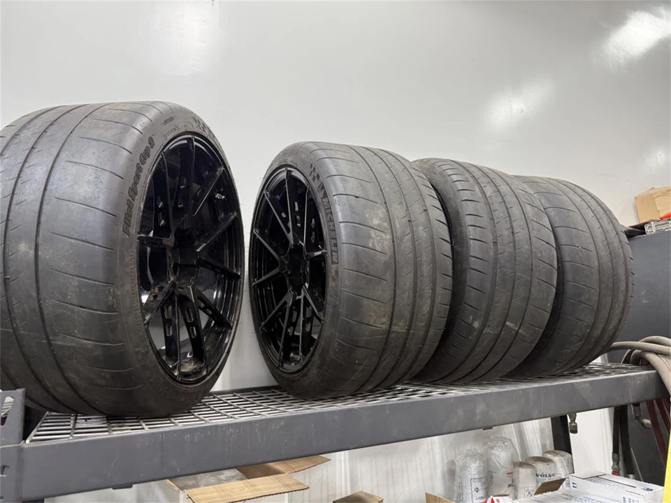 2022 Ford GT 2nd Gen - Image 13 of 19