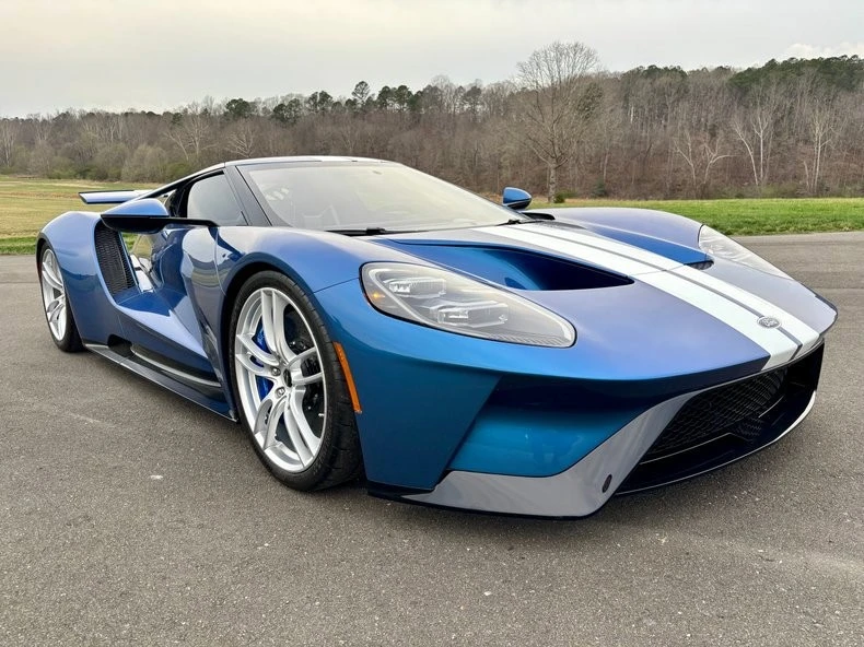 2022 Ford GT 2nd Gen - Image 2 of 25