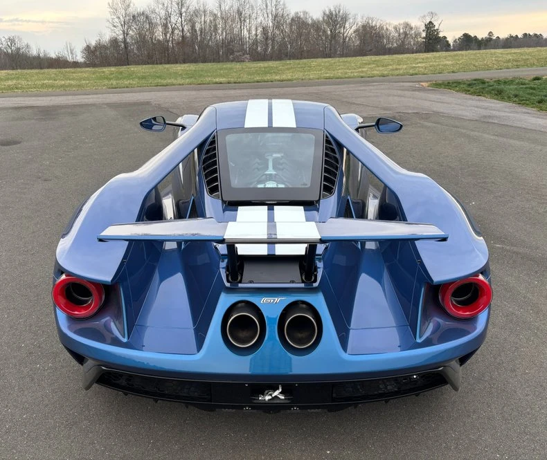 2022 Ford GT 2nd Gen - Image 11 of 31