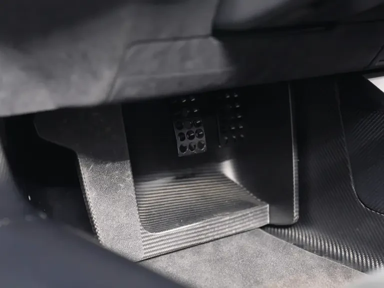 2022 Ford GT 2nd Gen - Image 19 of 31