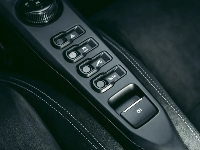 2022 Ford GT 2nd Gen - Image 15 of 31