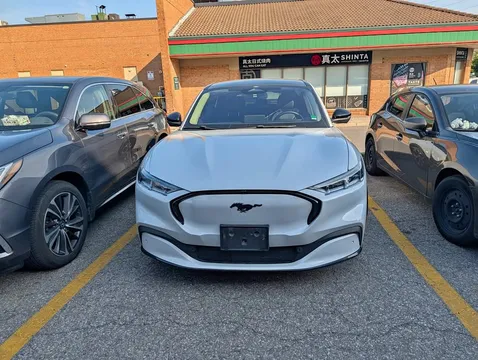 2022 Ford Mustang Mach-E Premium AWD
