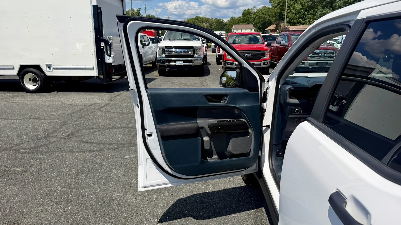 2022 Ford Maverick - Image 15 of 30