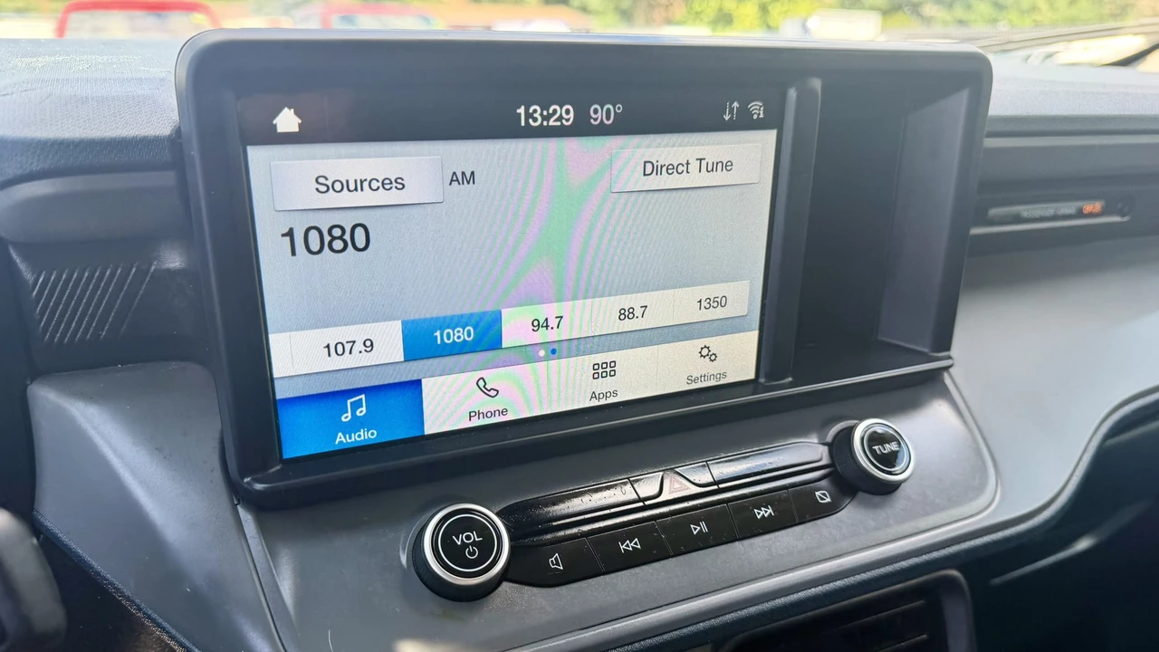 2022 Ford Maverick - Image 23 of 30