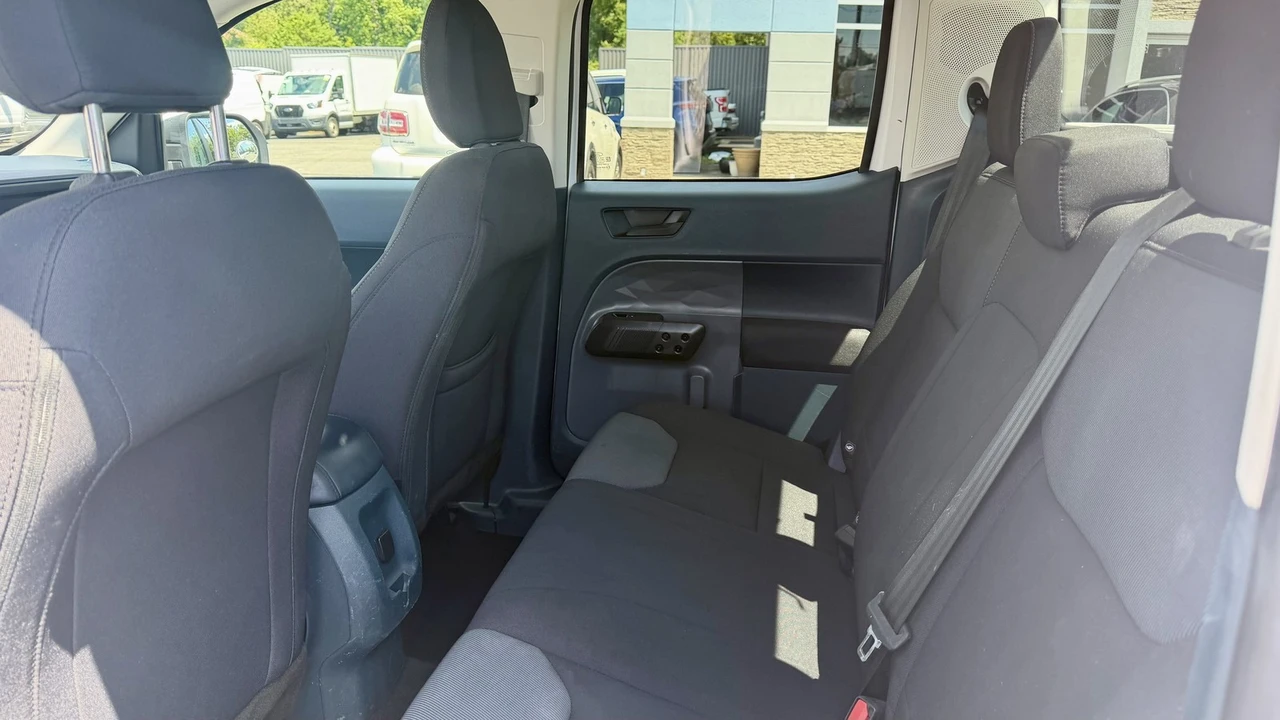 2022 Ford Maverick - Image 21 of 30