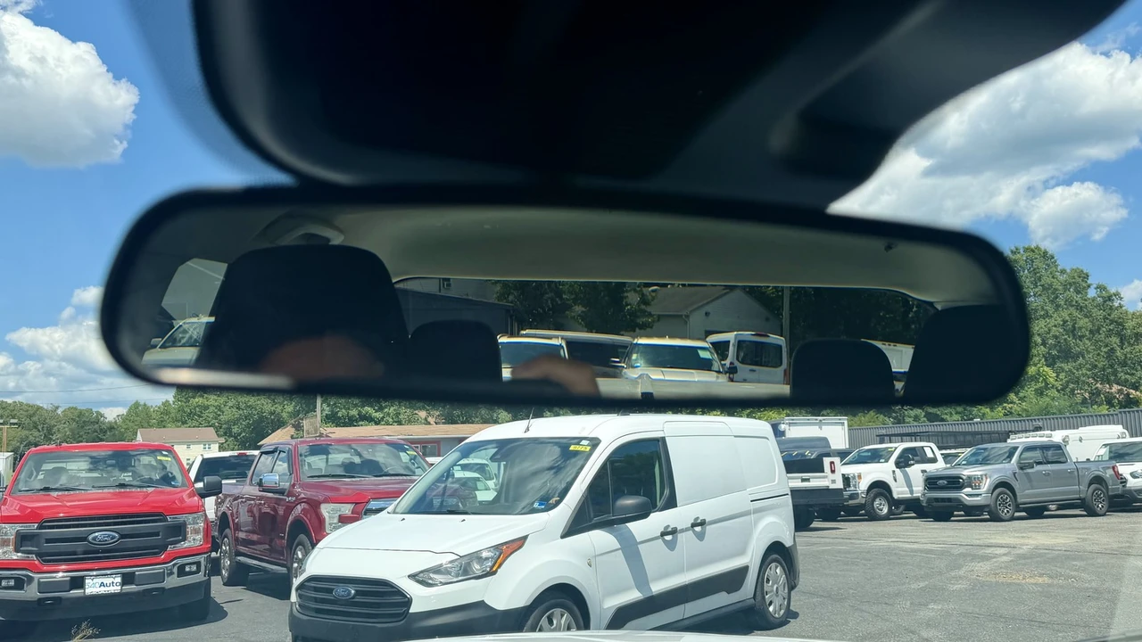 2022 Ford Maverick - Image 27 of 30