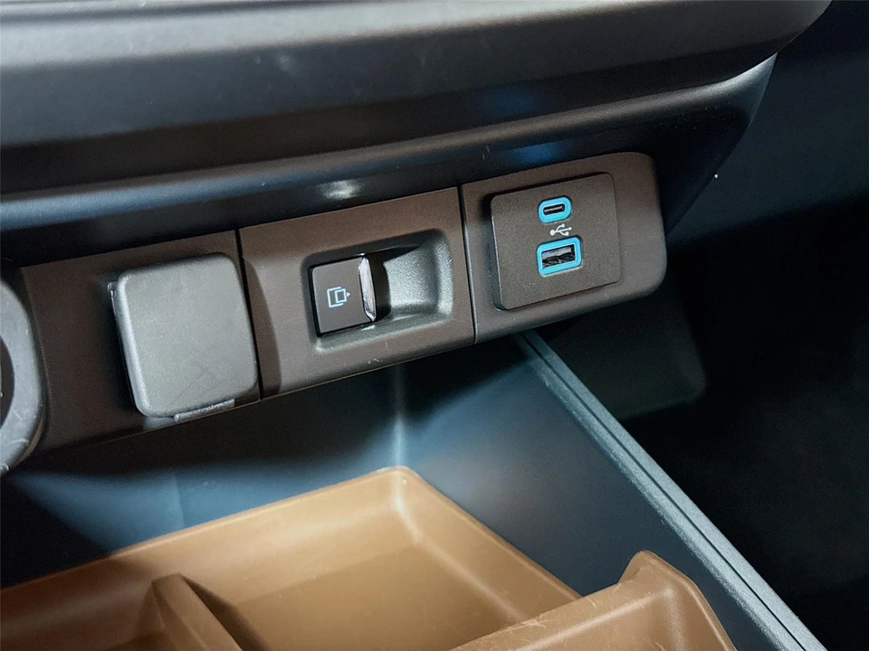 2022 Ford Maverick - Image 15 of 31