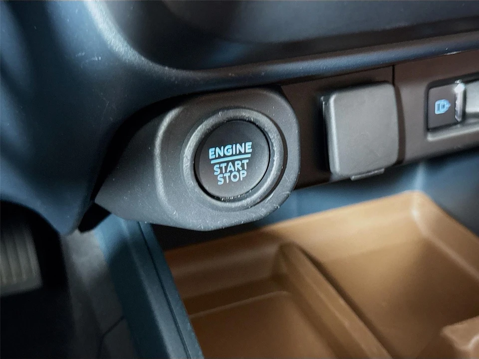 2022 Ford Maverick - Image 12 of 31