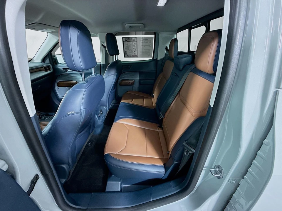 2022 Ford Maverick - Image 16 of 31