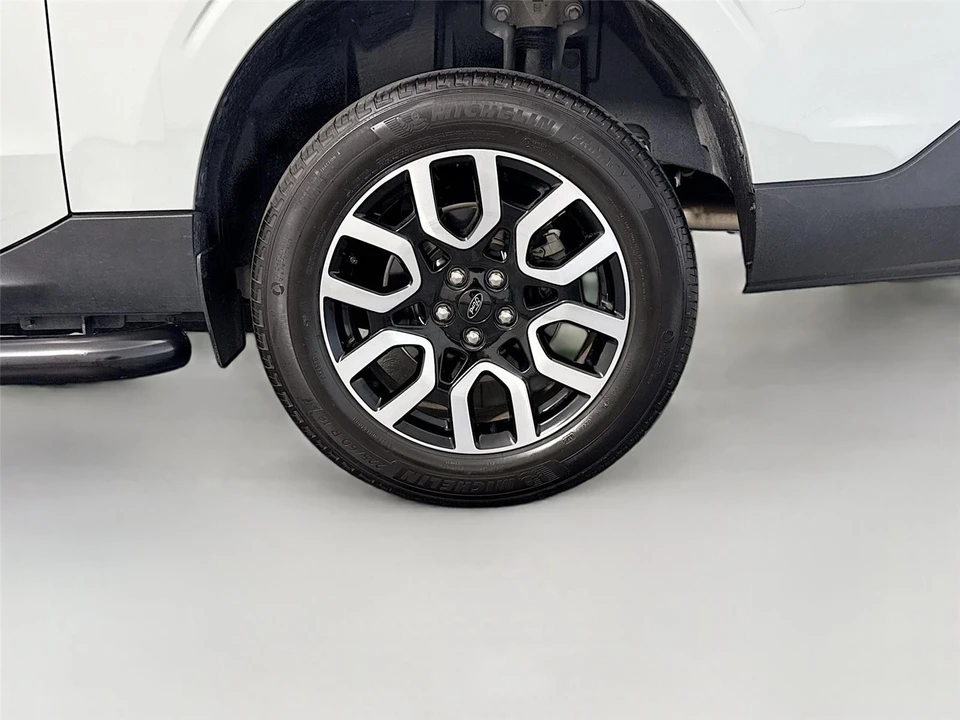 2022 Ford Maverick - Image 29 of 31