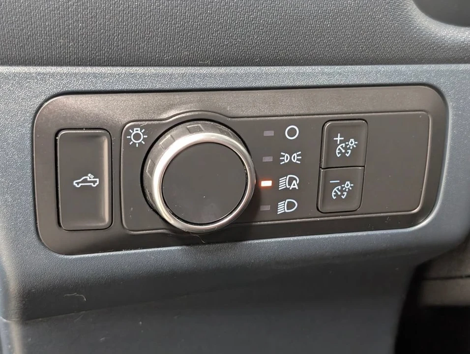 2022 Ford Maverick - Image 9 of 27