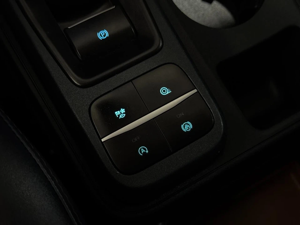 2022 Ford Maverick - Image 28 of 31