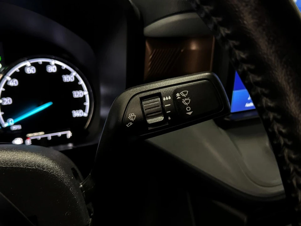 2022 Ford Maverick - Image 26 of 31