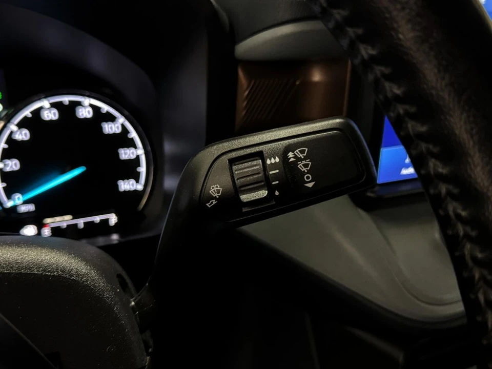 2022 Ford Maverick - Image 26 of 31
