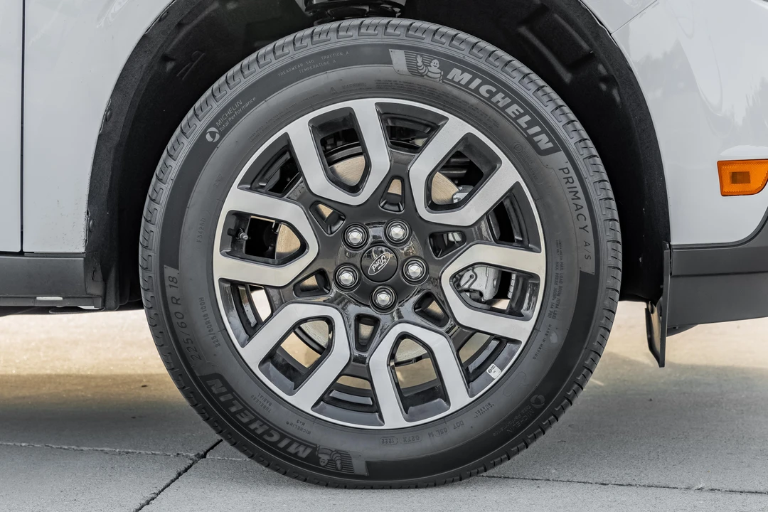 2022 Ford Maverick - Image 26 of 31