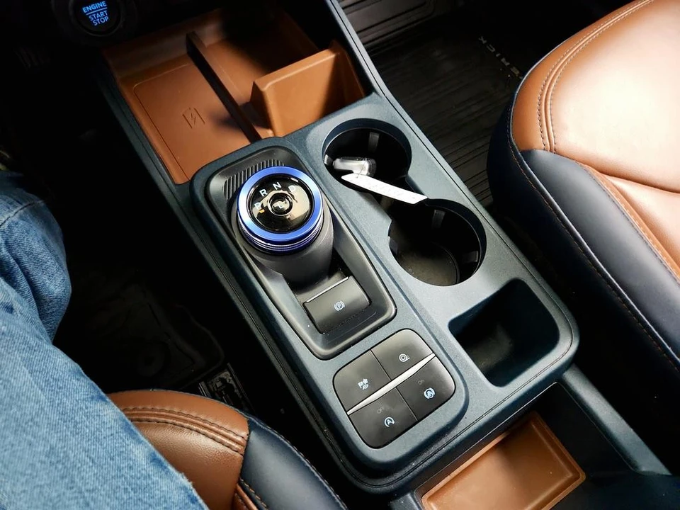 2022 Ford Maverick - Image 18 of 21