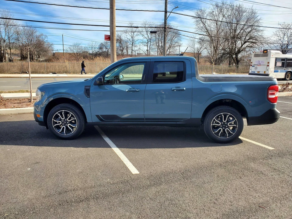 2022 Ford Maverick - Image 9 of 31