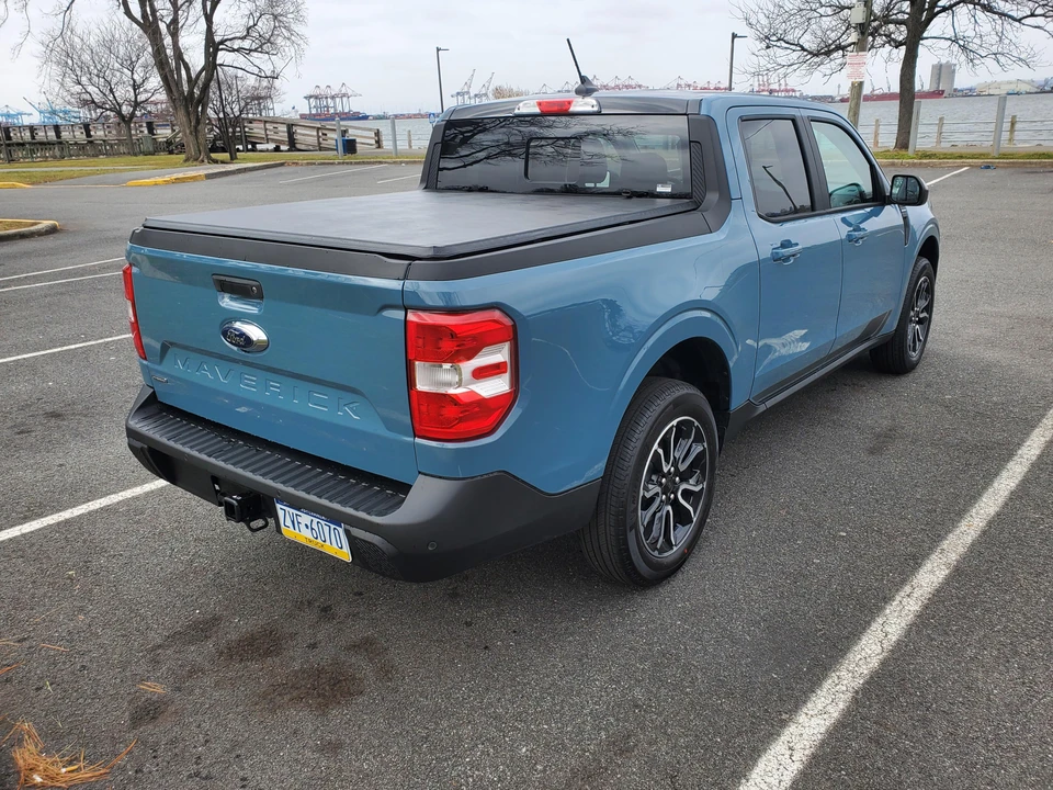 2022 Ford Maverick - Image 16 of 31