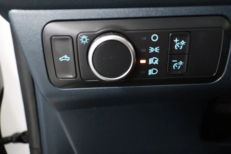 2022 Ford Maverick - Image 17 of 31