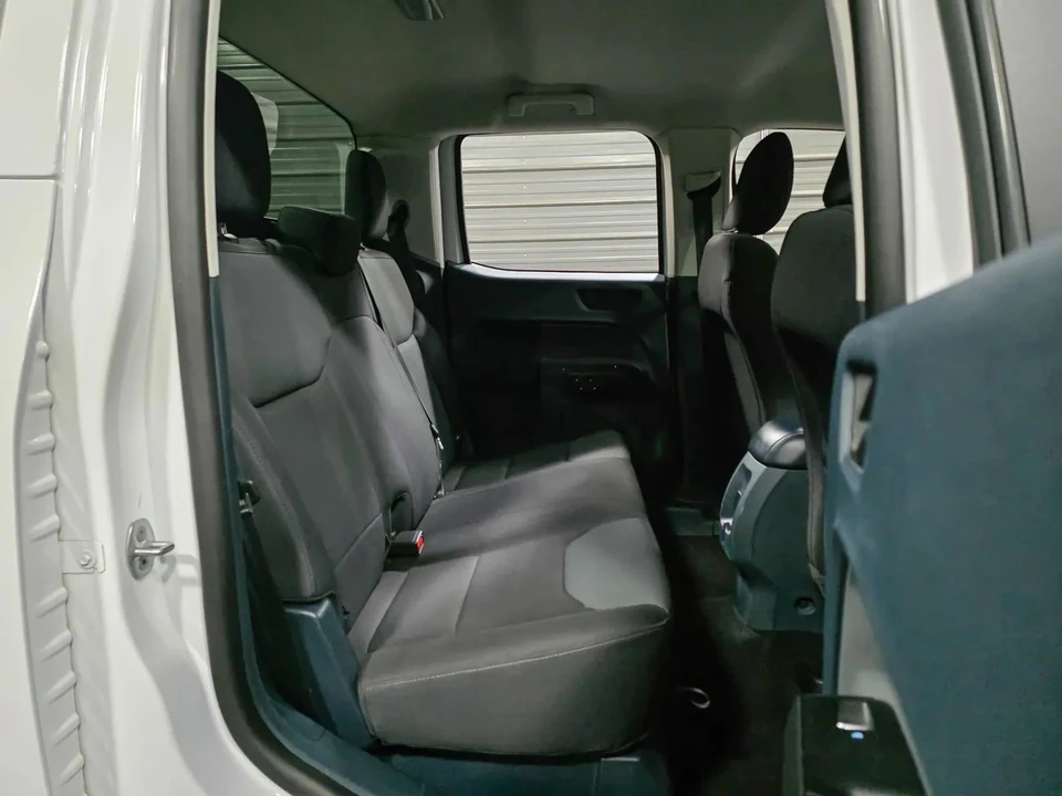 2022 Ford Maverick - Image 18 of 21