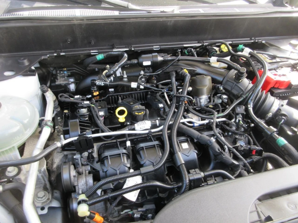 2022 Ford Maverick - Image 15 of 31