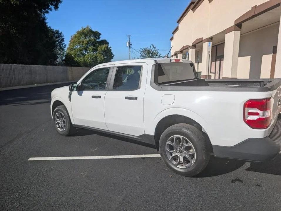 2022 Ford Maverick - Image 10 of 16