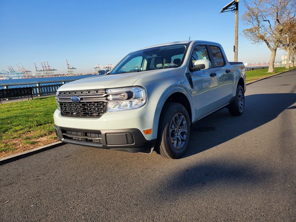 2022 Ford Maverick - Image 7 of 31