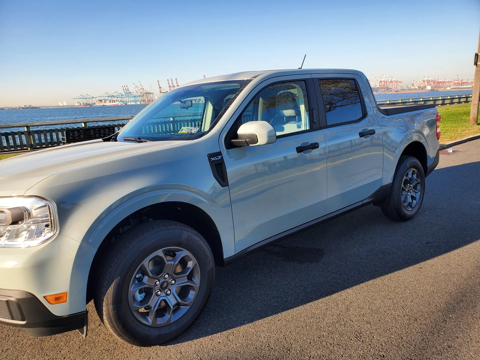 2022 Ford Maverick - Image 17 of 31