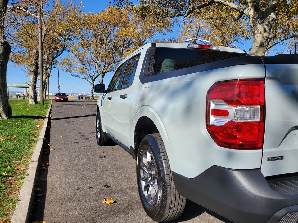 2022 Ford Maverick - Image 23 of 31