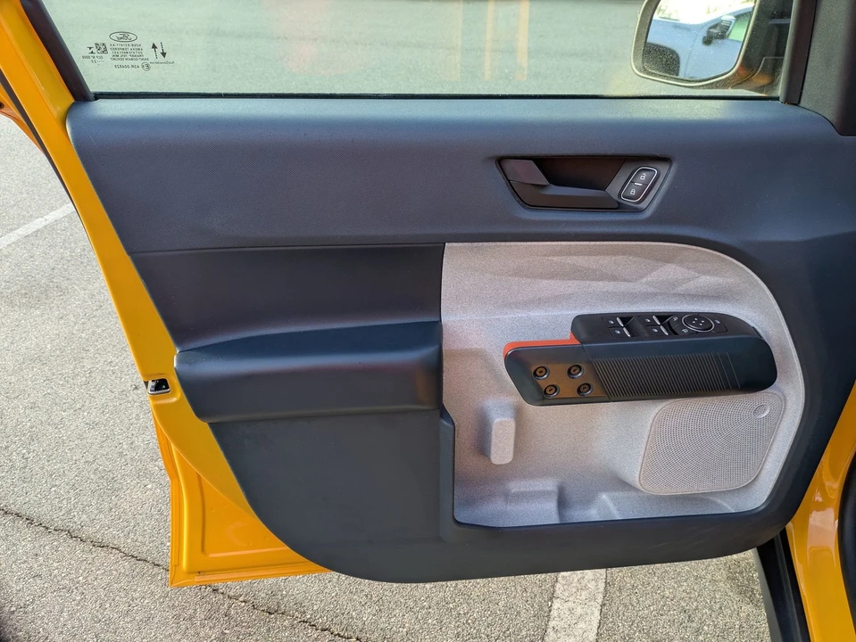 2022 Ford Maverick - Image 16 of 21