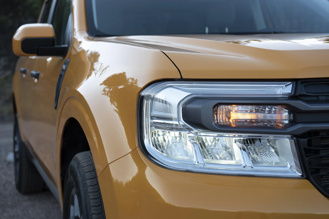2022 Ford Maverick - Image 17 of 31