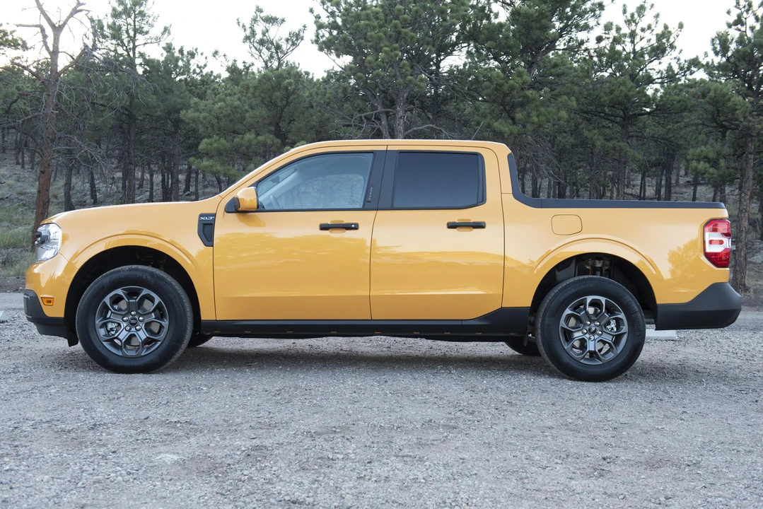 2022 Ford Maverick - Image 8 of 31