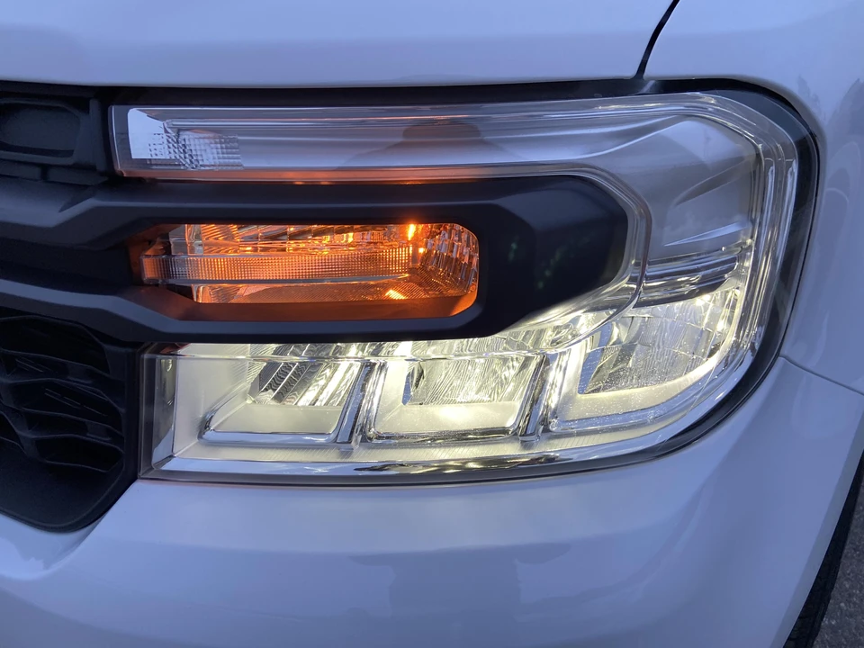 2022 Ford Maverick - Image 17 of 31