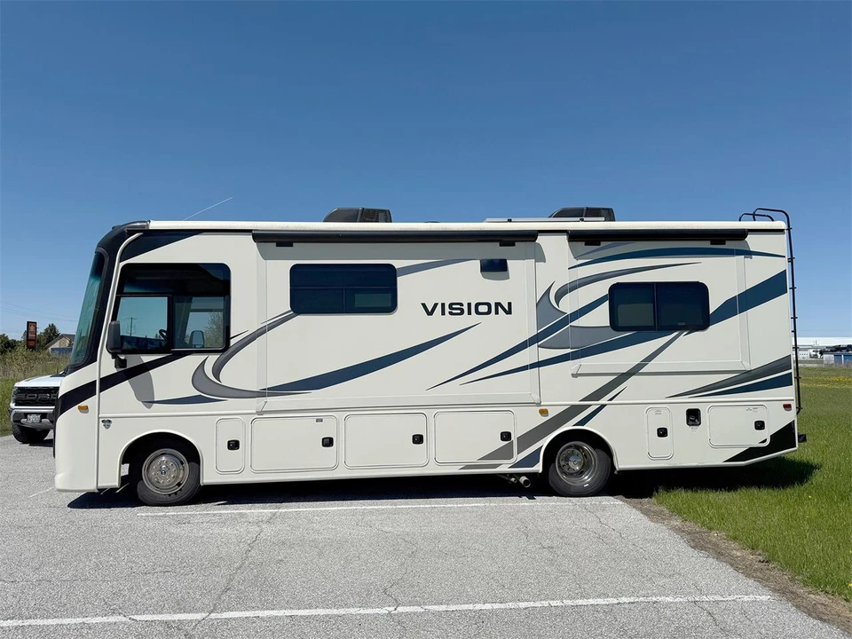 2022 Ford - Image 3 of 30