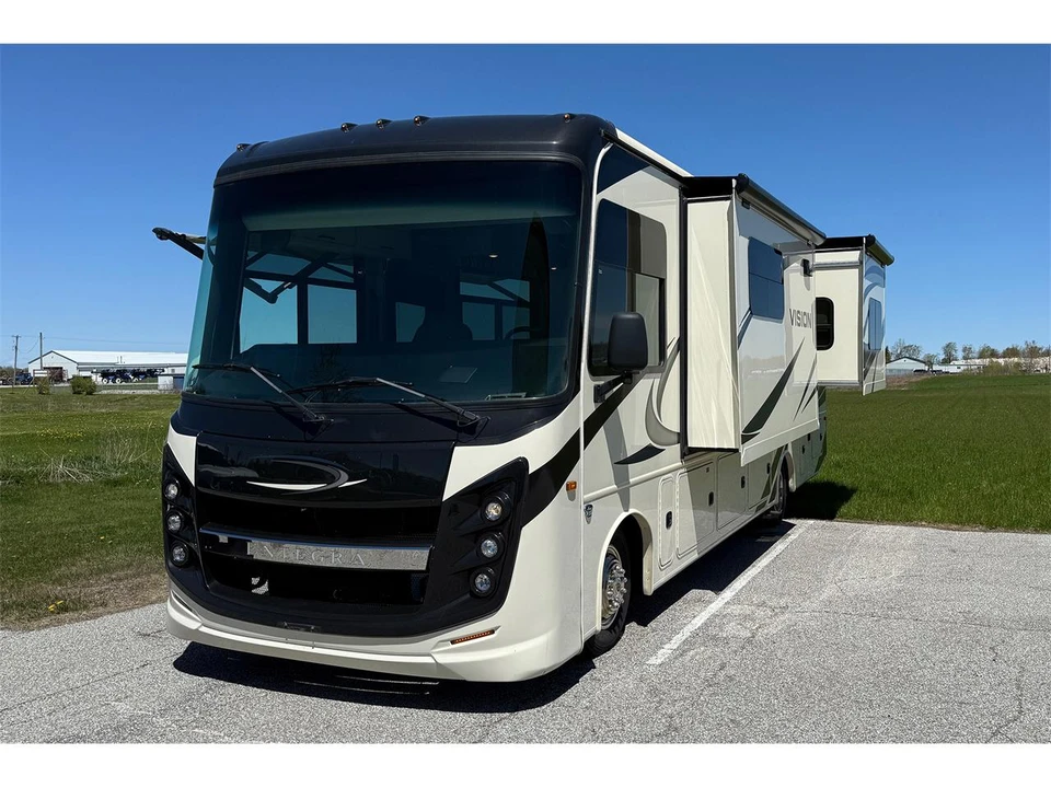 2022 Ford - Image 13 of 30