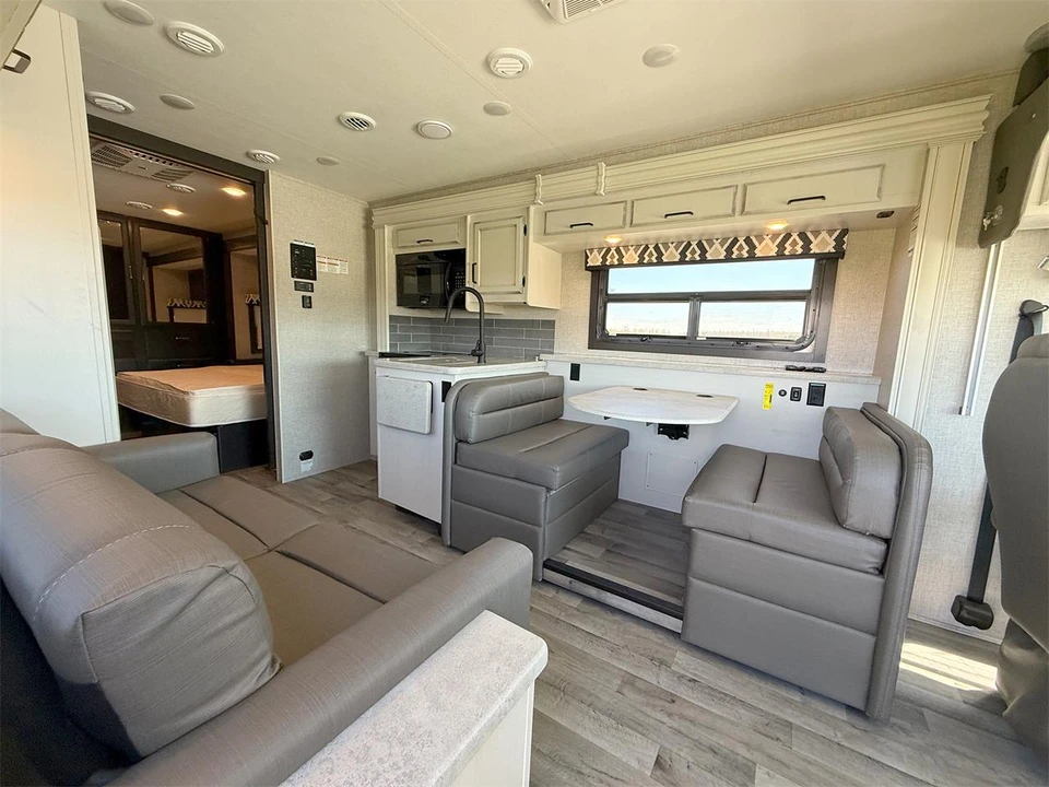 2022 Ford - Image 16 of 30