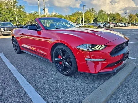 2022 Ford Mustang EcoBoost