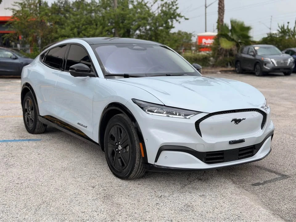 2022 Ford Mustang Mach-E - Image 2 of 8