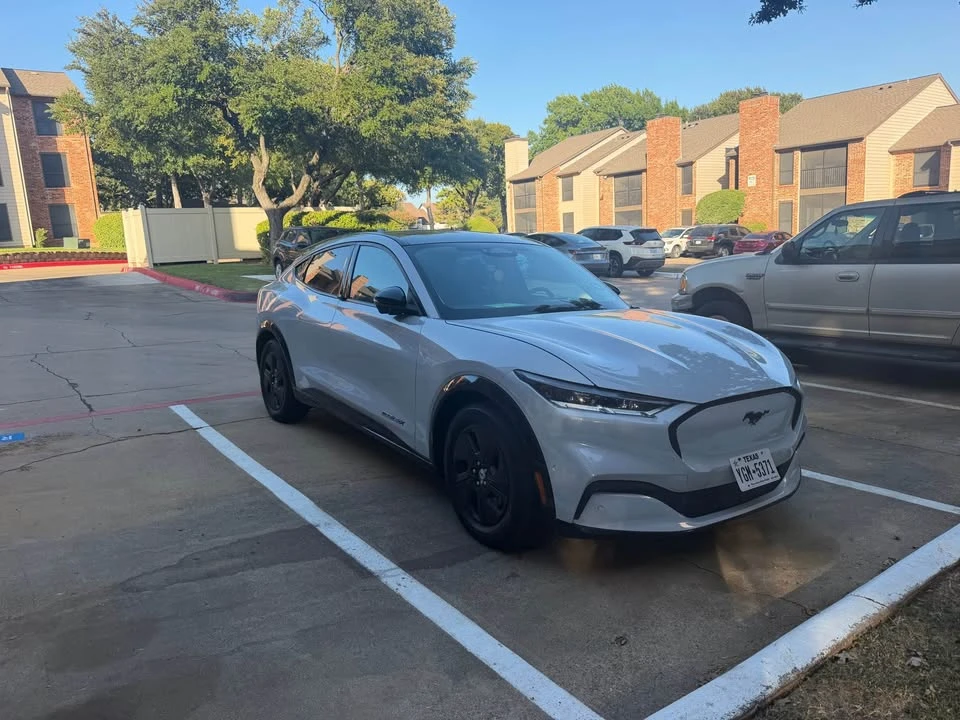 2022 Ford Mustang Mach-E - Image 2 of 10