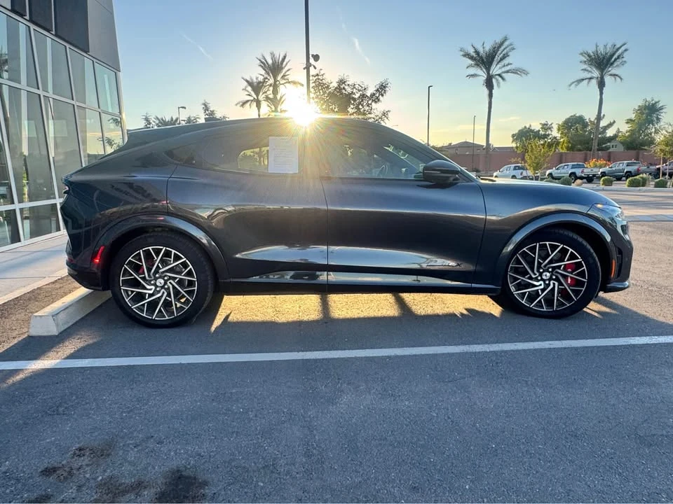 2022 Ford Mustang Mach-E - Image 6 of 13