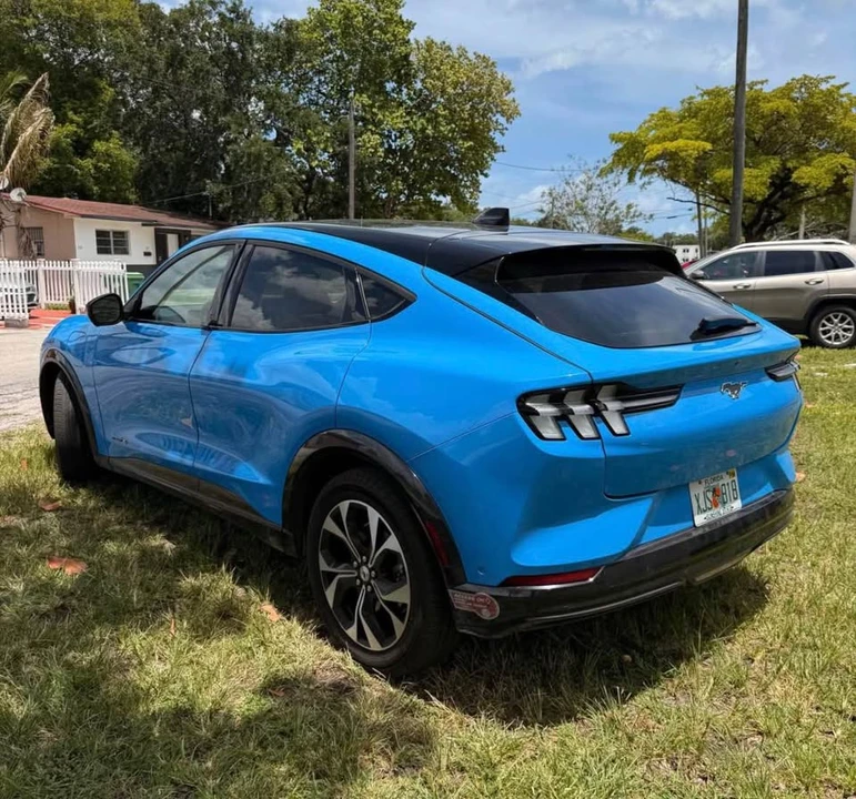 2022 Ford Mustang Mach-E - Image 5 of 11
