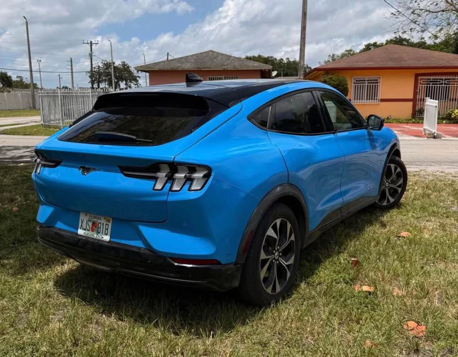 2022 Ford Mustang Mach-E - Image 4 of 11