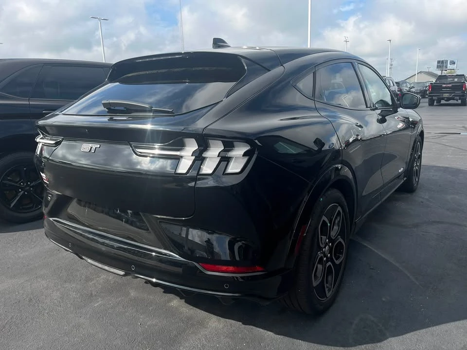 2022 Ford Mustang Mach-E - Image 4 of 7