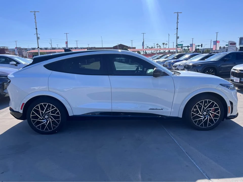 2022 Ford Mustang Mach-E - Image 5 of 12