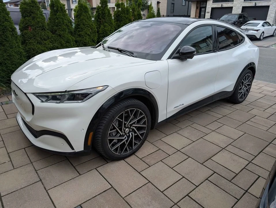 2022 Ford Mustang Mach-E - Image 2 of 11