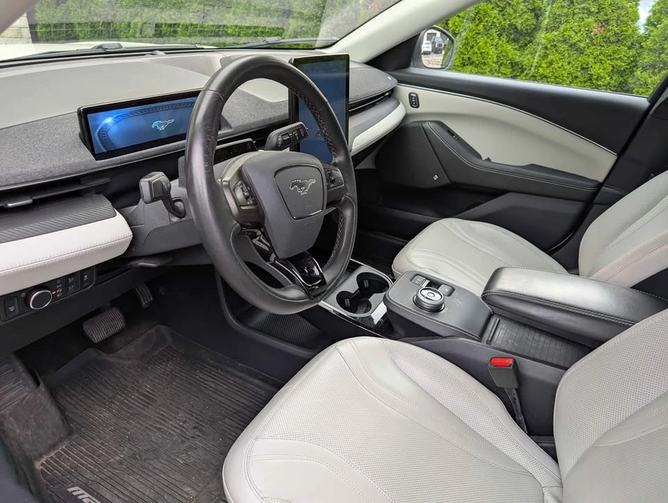2022 Ford Mustang Mach-E - Image 4 of 11