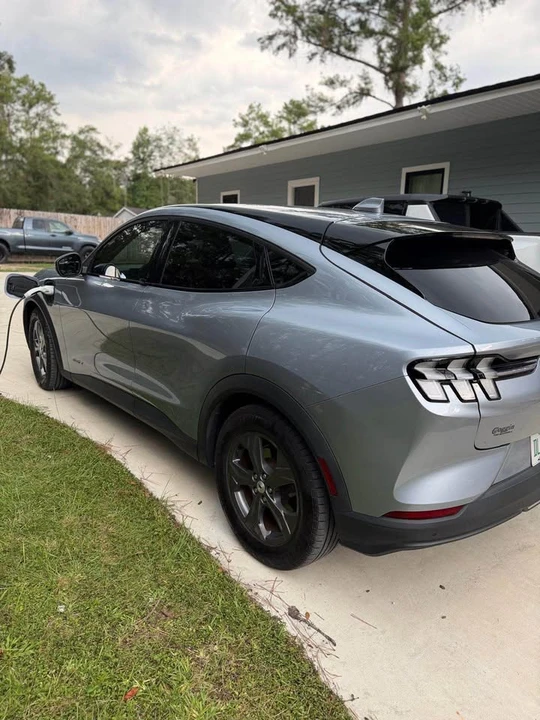 2022 Ford Mustang Mach-E - Image 3 of 8