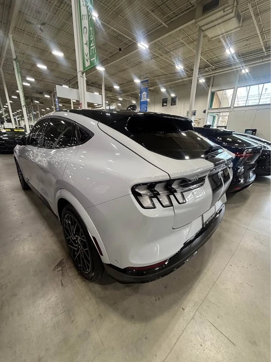 2022 Ford Mustang Mach-E - Image 5 of 8