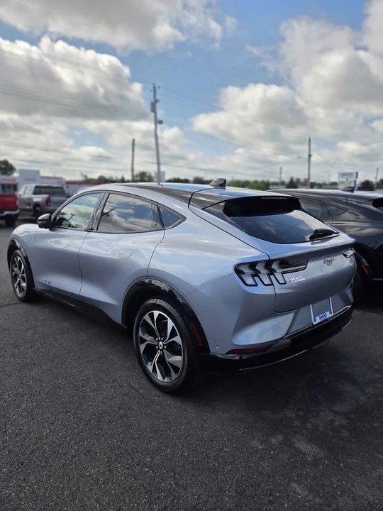 2022 Ford Mustang Mach-E - Image 3 of 10