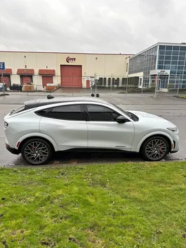 2022 Ford Mustang Mach-E GT